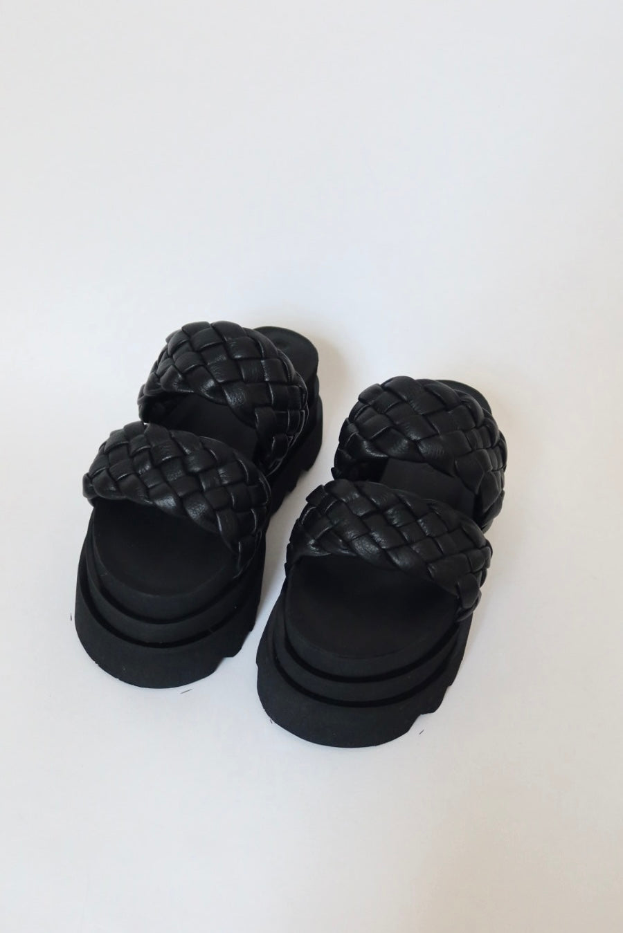 PLATAFORMAS OLIVE - BLACK