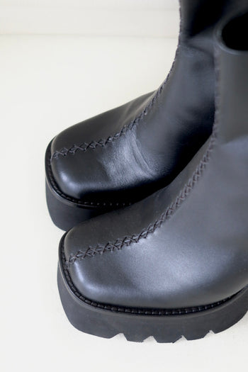 AMBER BOOTS