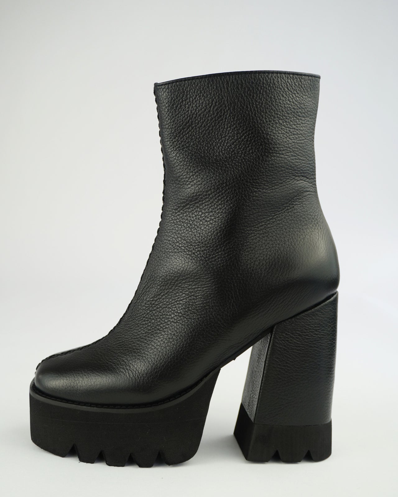 AMBER BOOTS