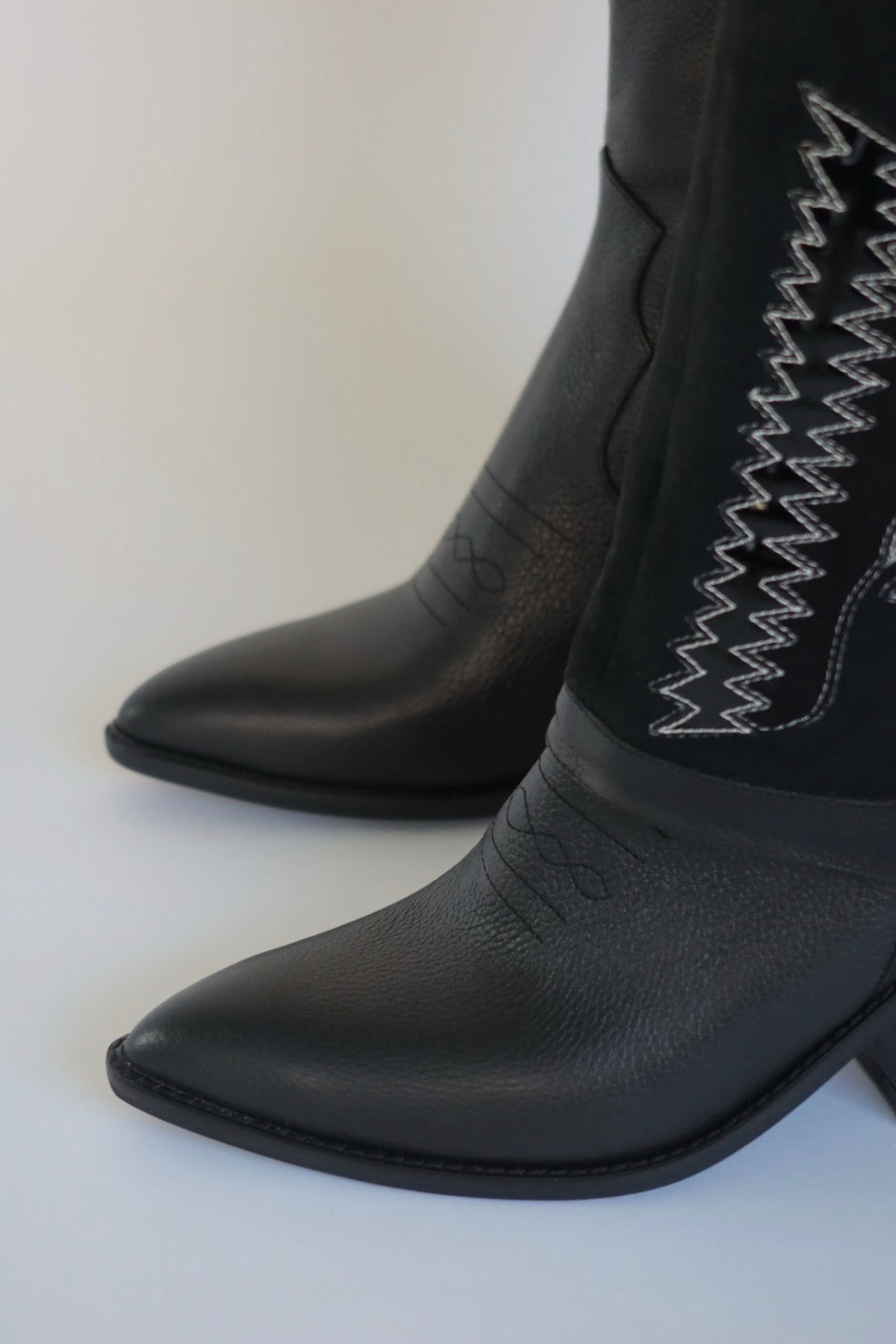 BOTA COURTNEY 2 EN 1  - NEGRO