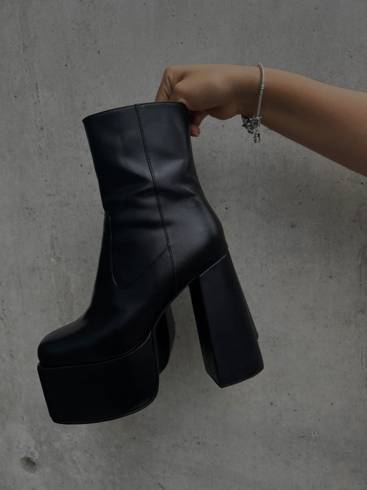 38 - HARPER BOOTS - TEXTURA LISO