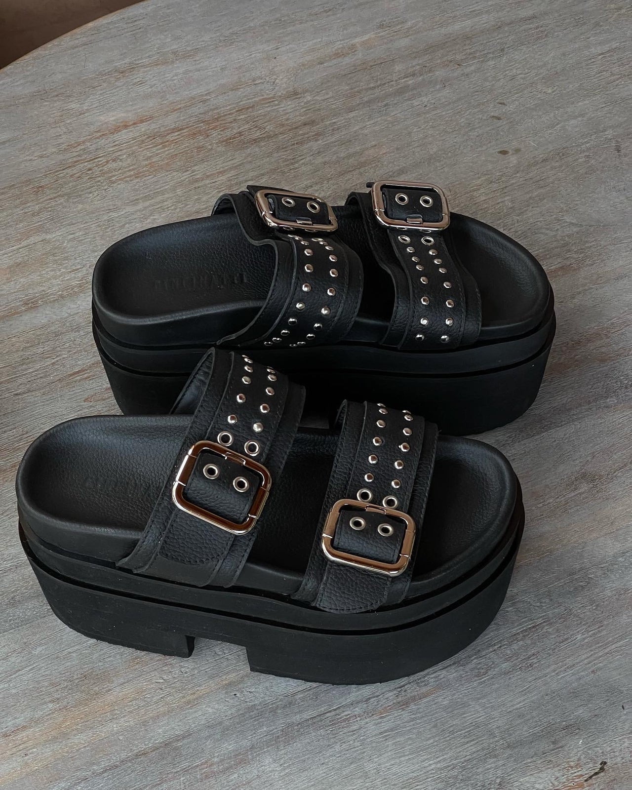 PLATAFORMA CALE - NEGRO